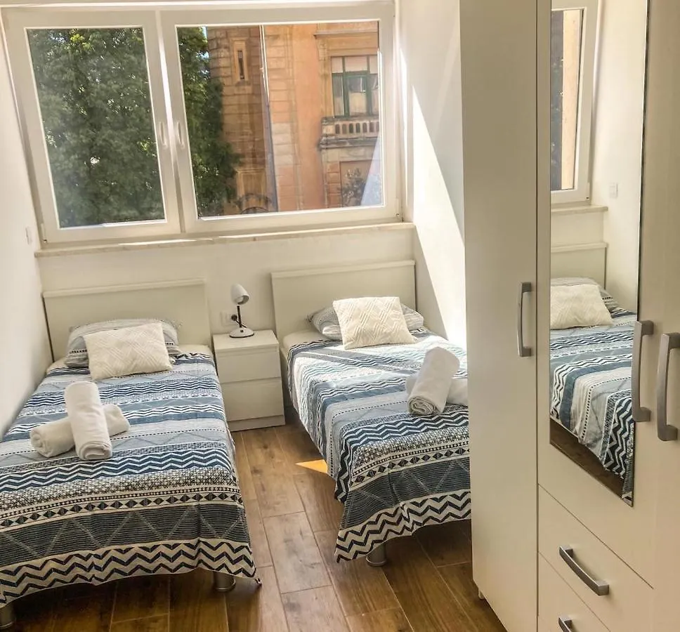 Apartment Mare Pula
