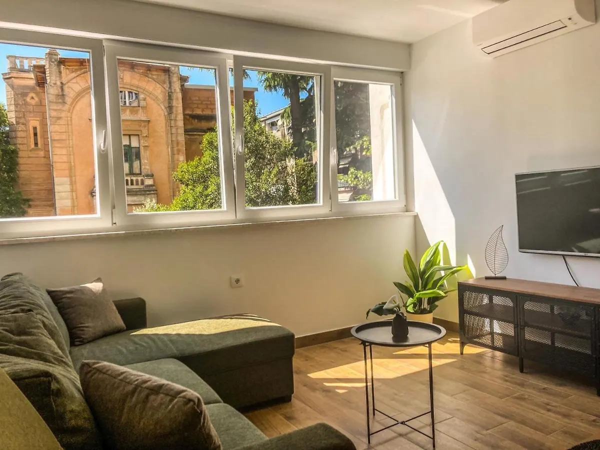 Apartment Mare Pula