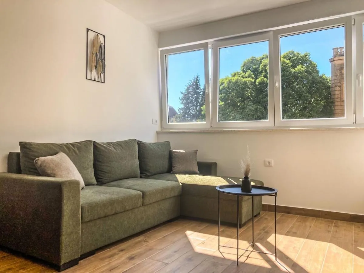 Apartment Mare Pula