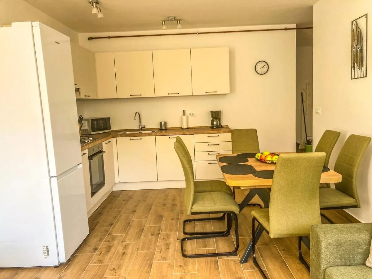 Apartment Mare Pula