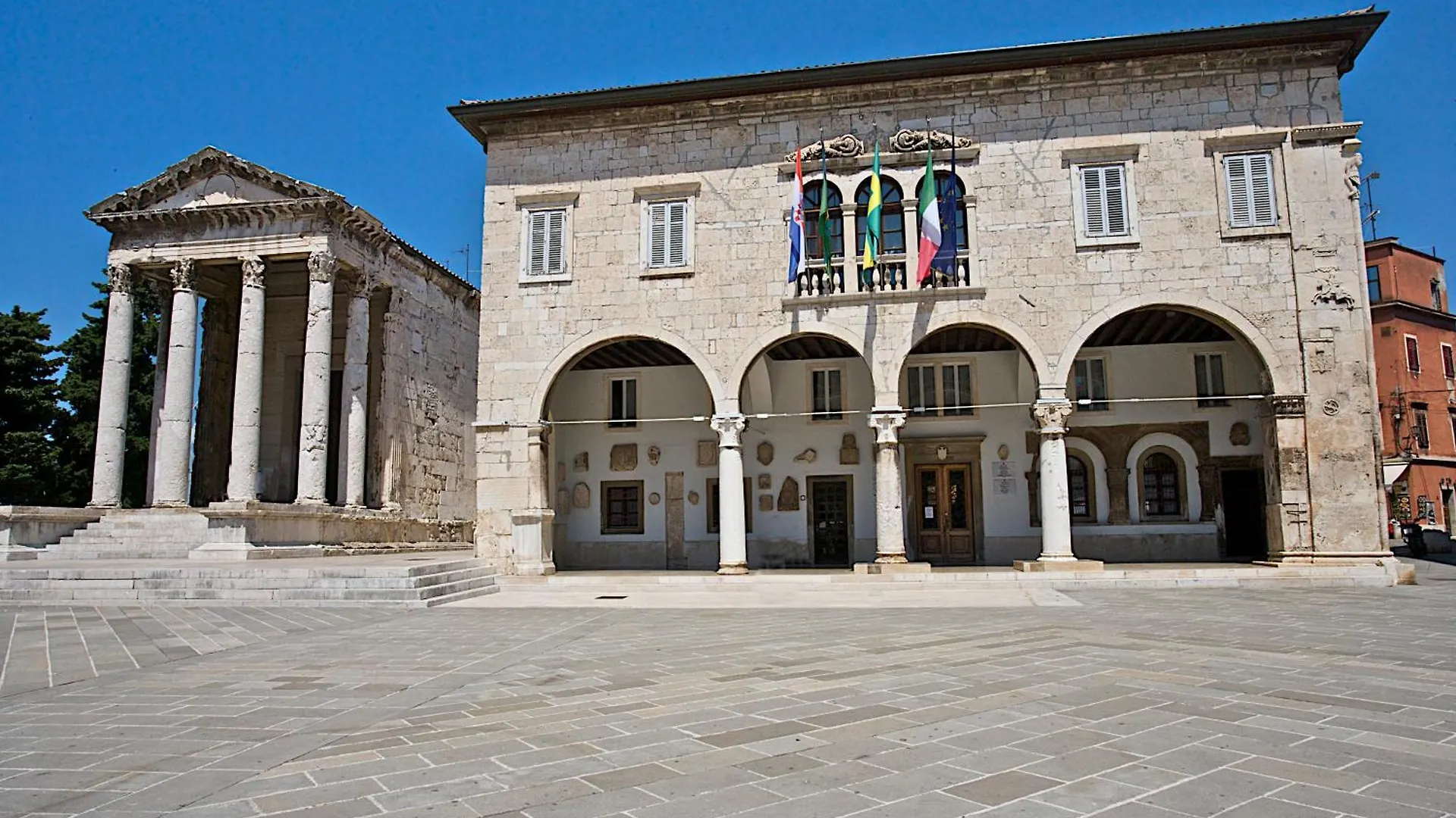 Apartment Mare Pula 0*,  Croatia